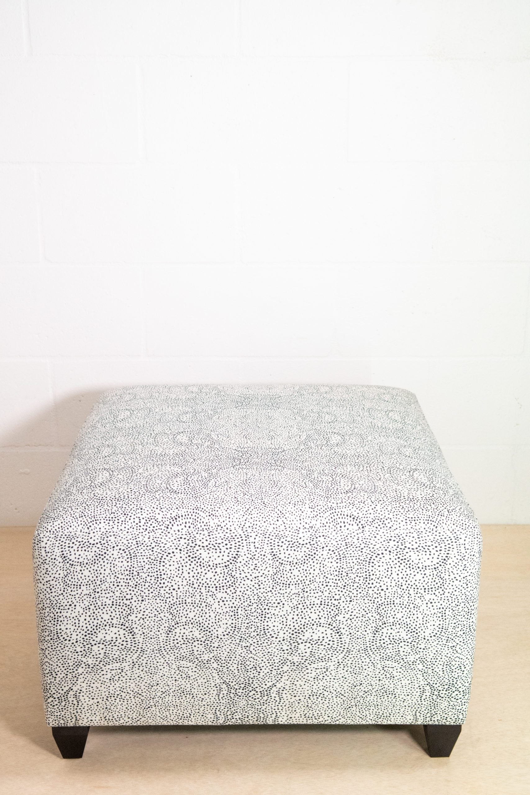 Palizada in Albatross 25" x 27" x 15" Large Ottoman 3