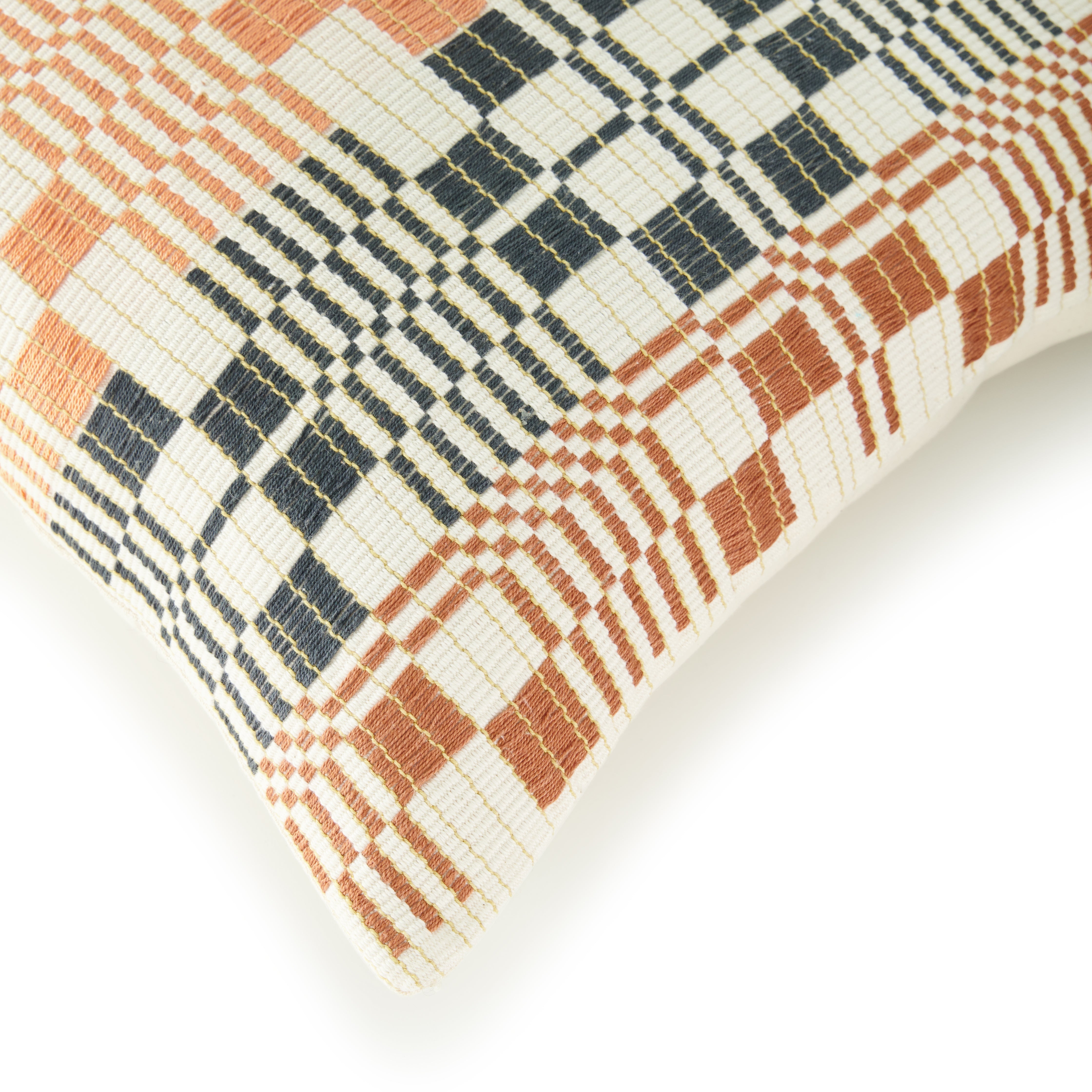 Lanjon Handwoven Pillow Cover 3