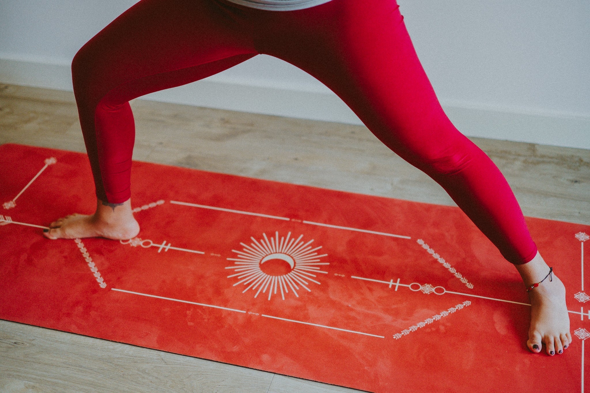 Warrior Red Velvet - Sustainable Yoga Mat 4