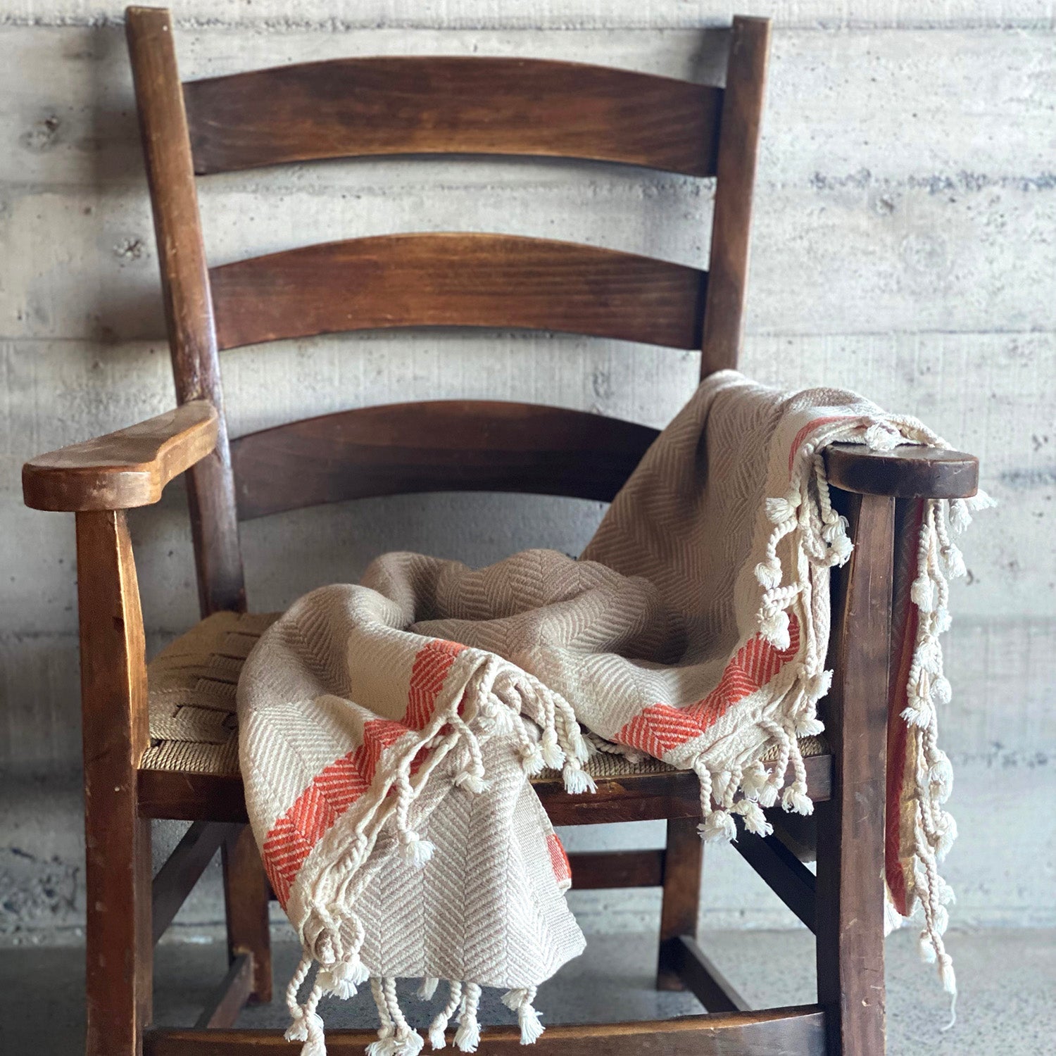 Pipa Sustainable Hand-loomed Throw Blanket - Beige 5