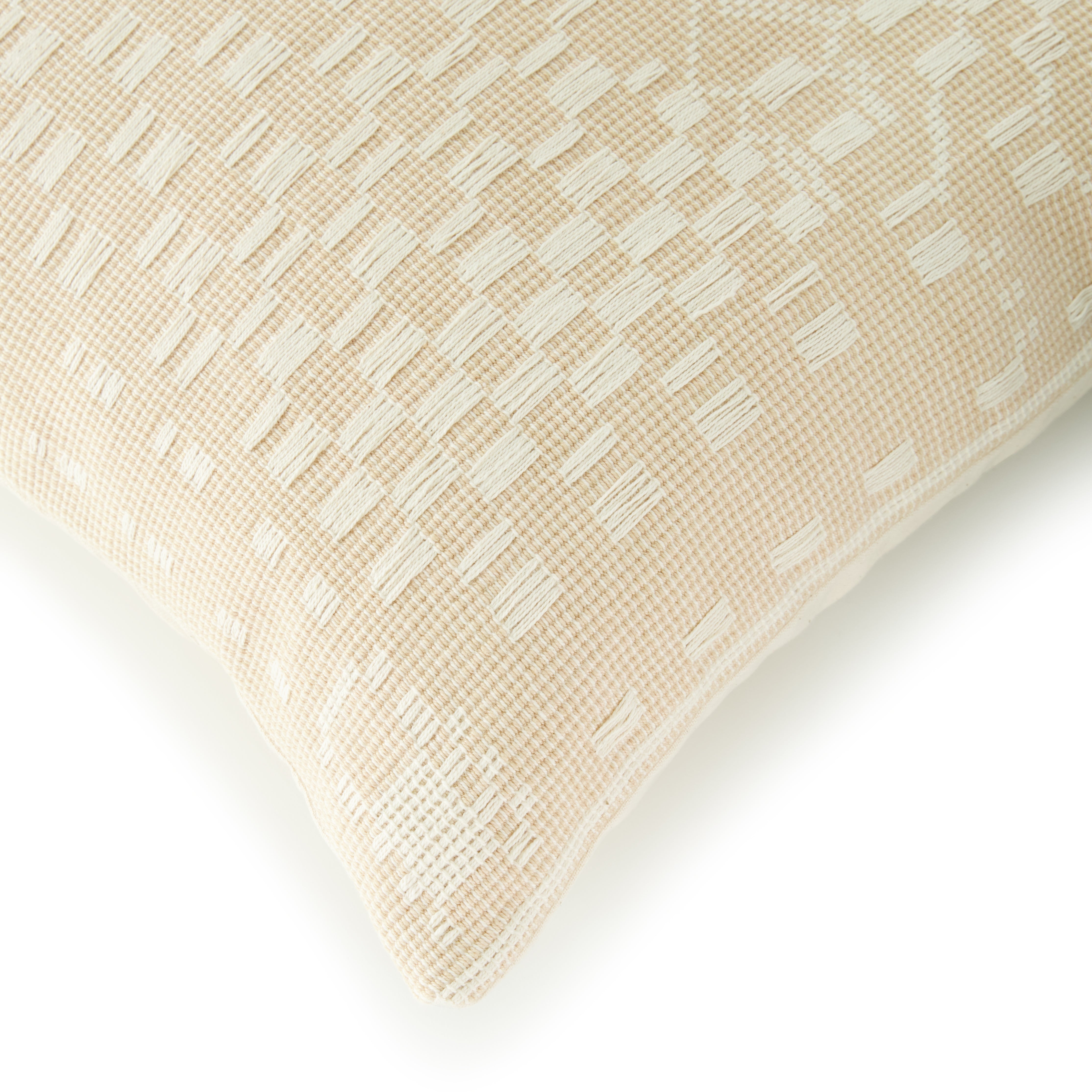 Chinchen Handwoven Pillow Cover 3