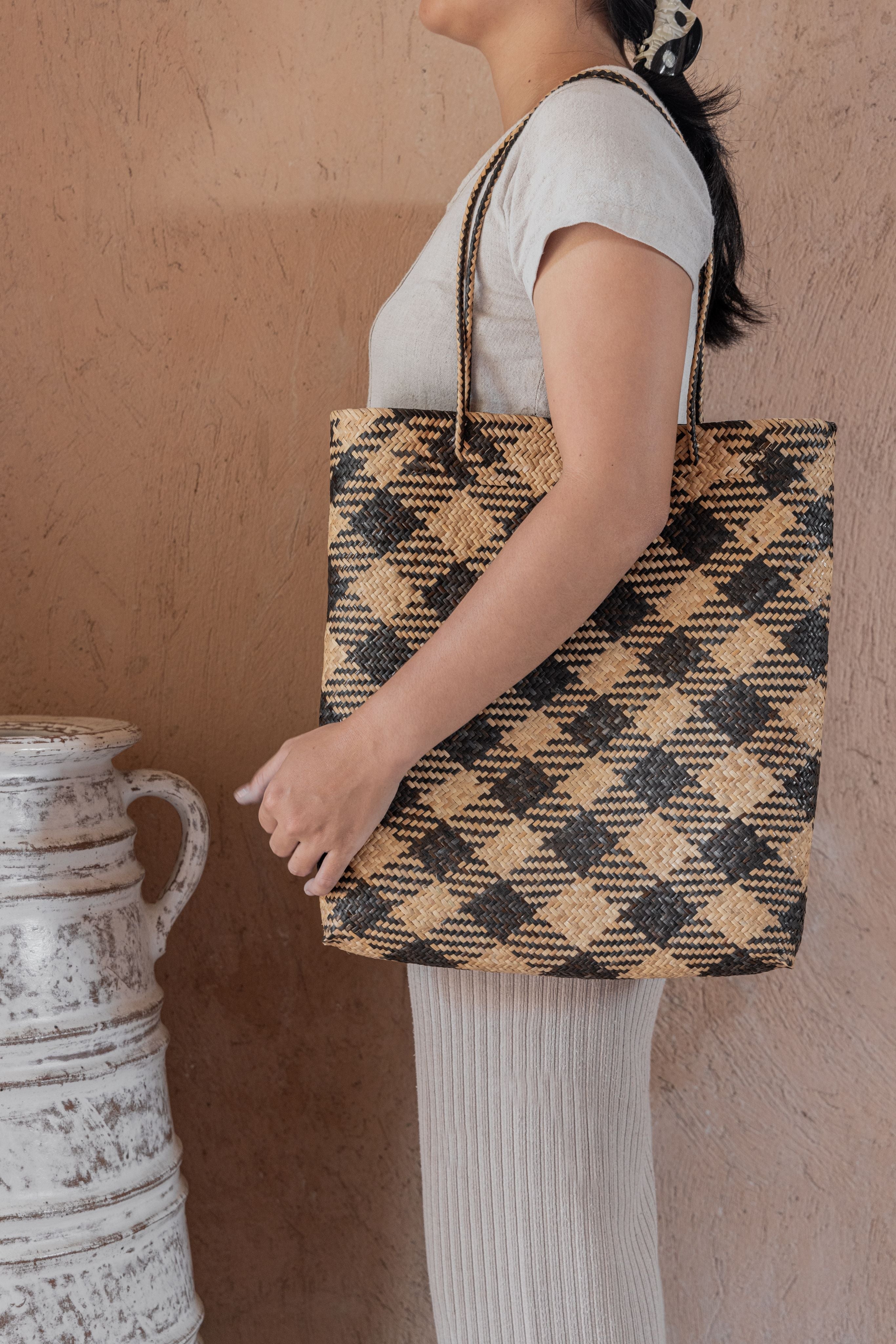 Bela Tote Bag 8