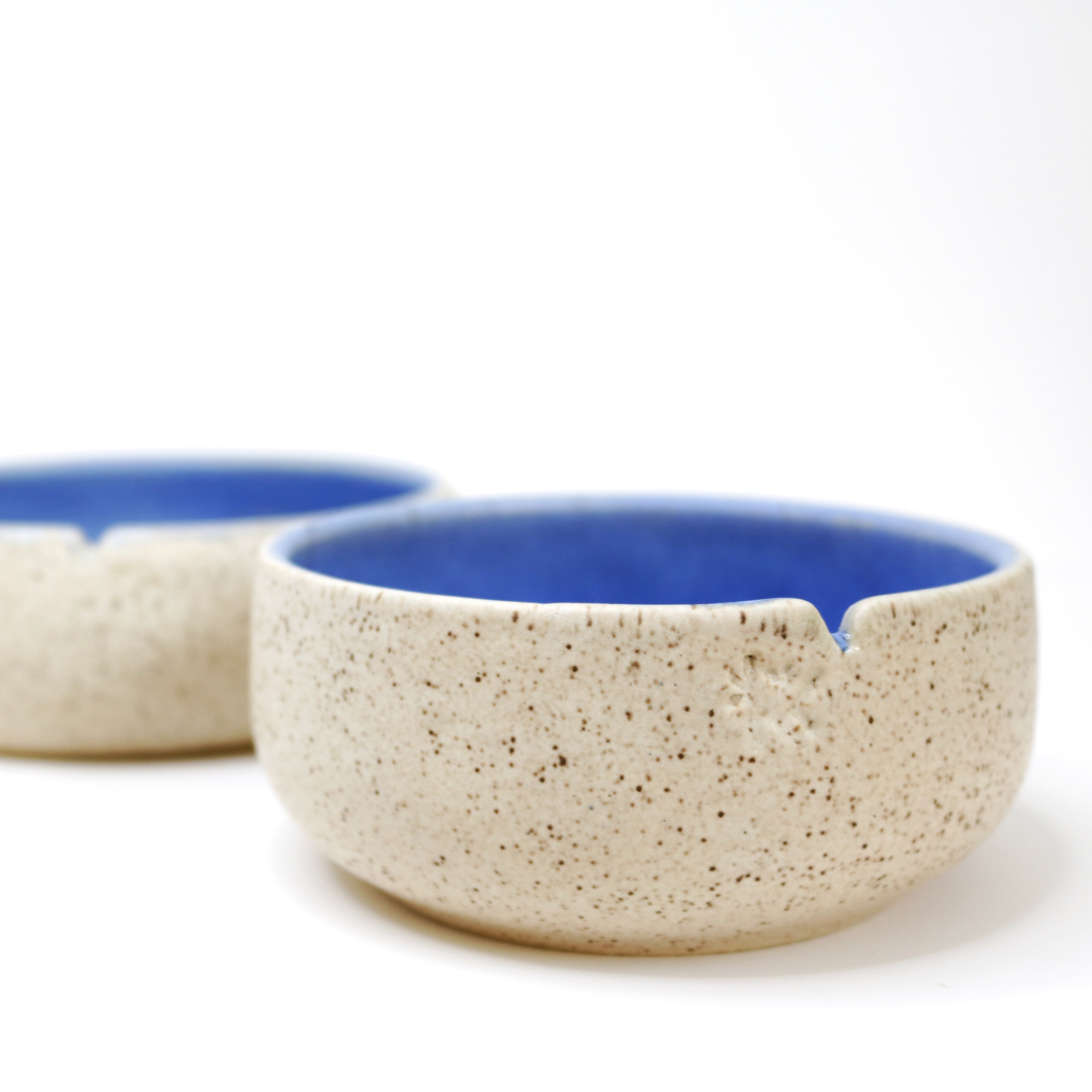 EMPTINESS POT Almond/Blu 5