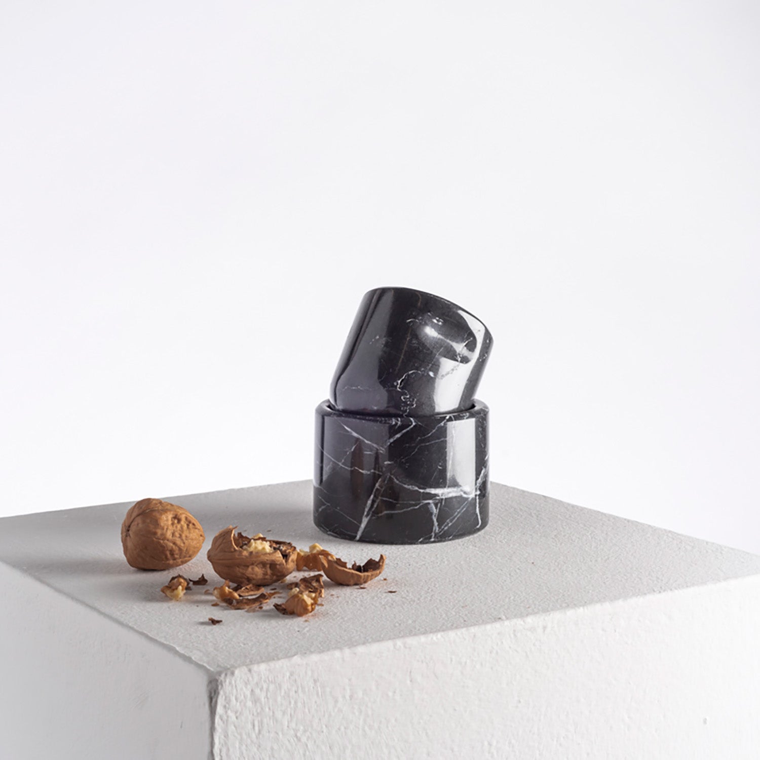 Nut Cracker - Black Marble 3