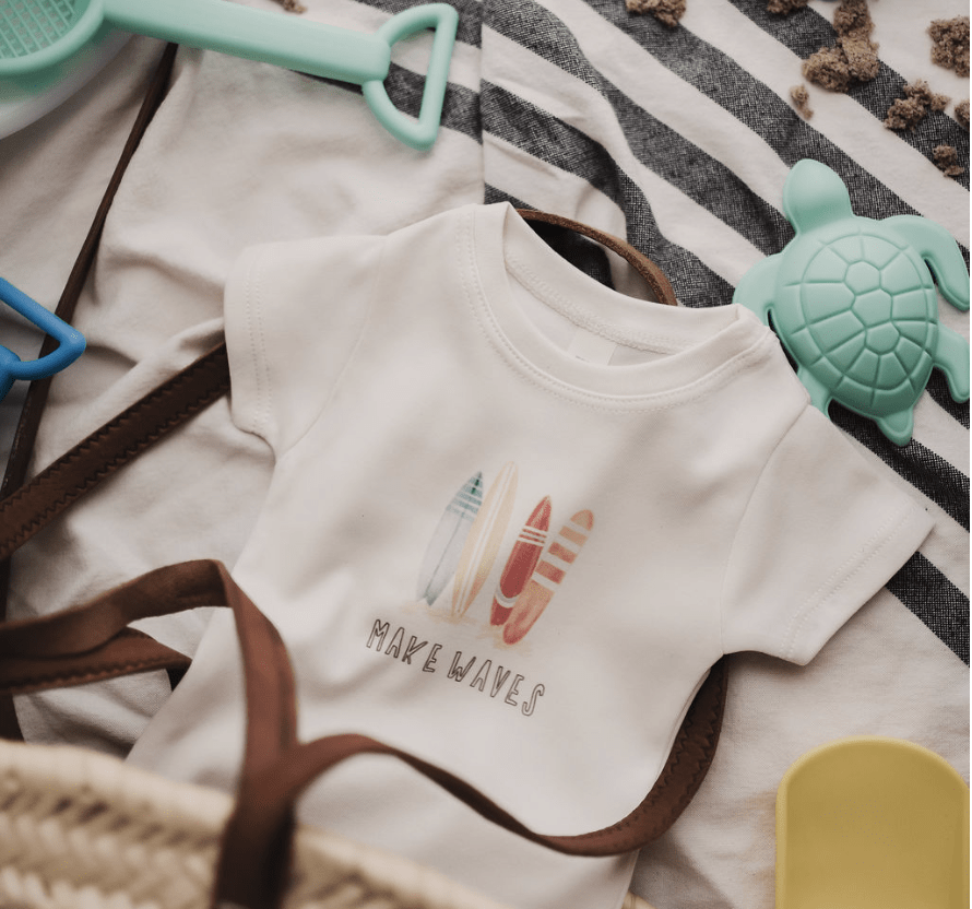 graphic tee | make waves 3