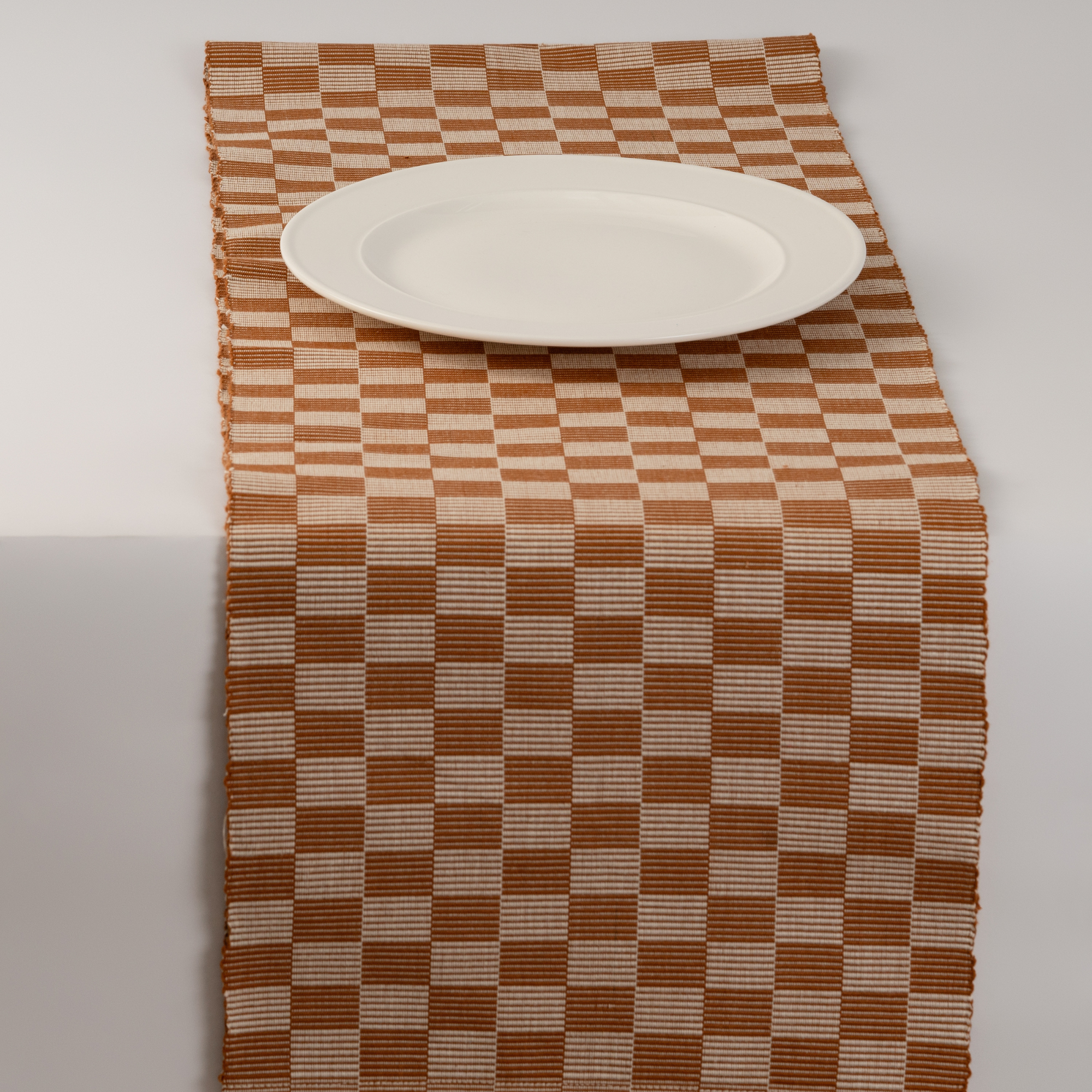 Handloomed Checkered Table Runner 4