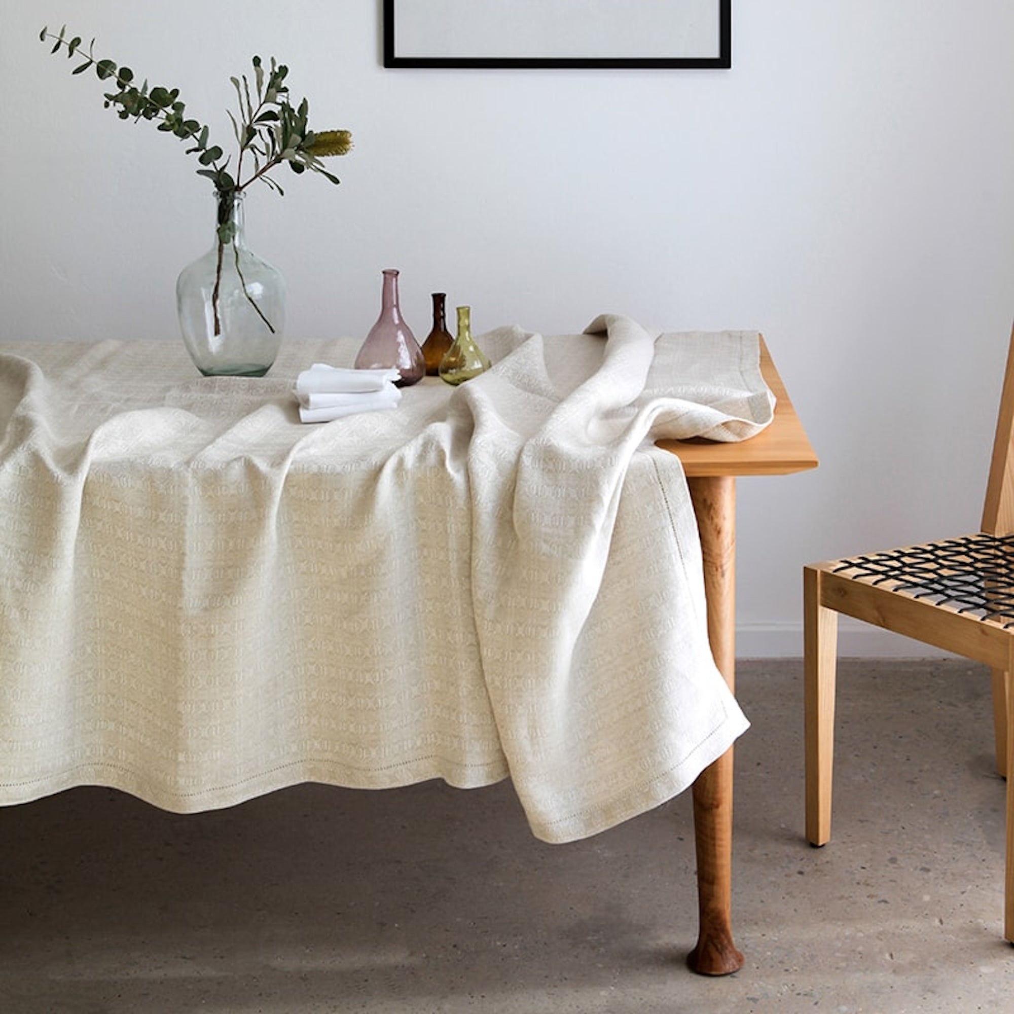 Linen Cloverleaf Tablecloth - Natural 3