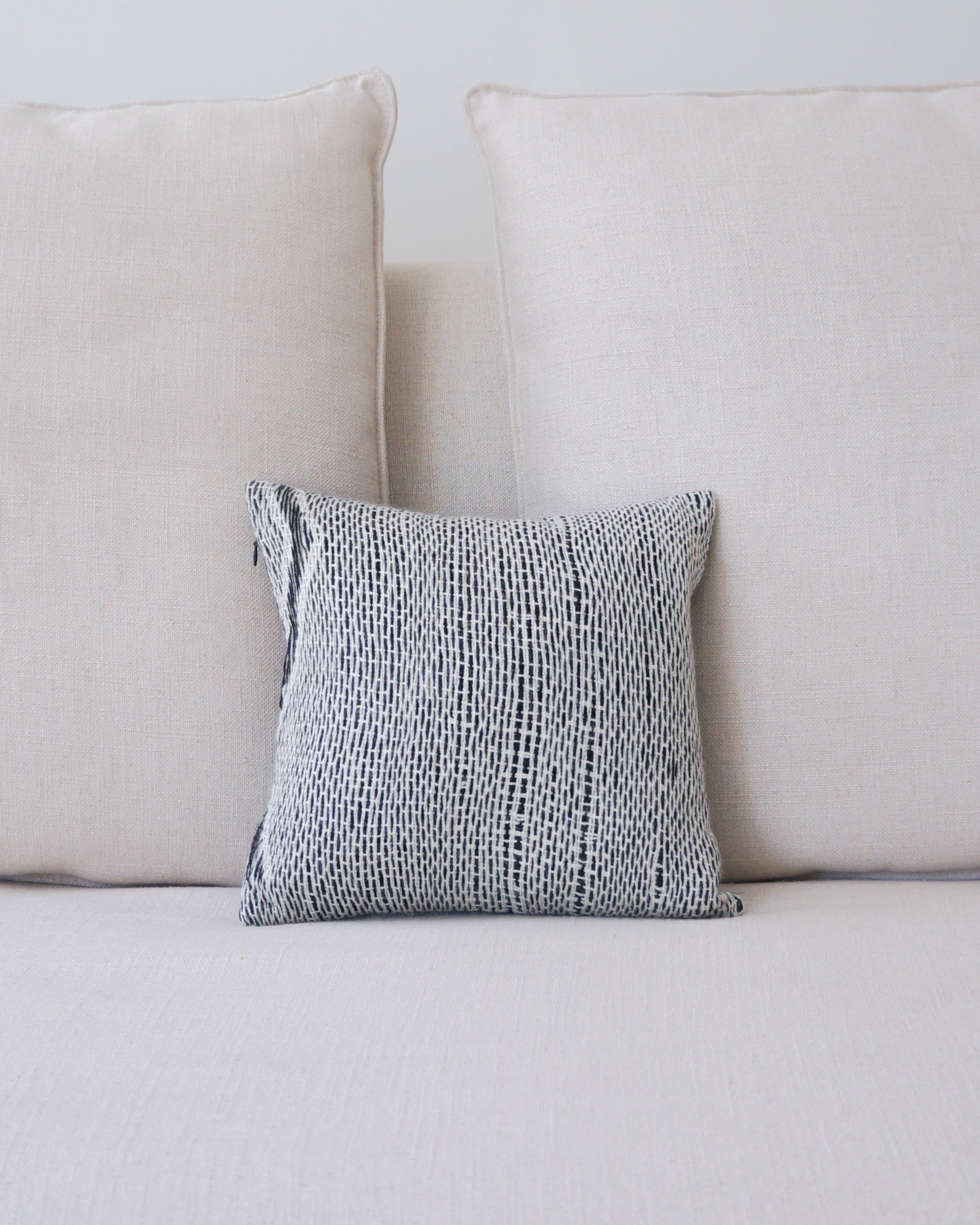 Zig-Zag Wave Small Decorative Pillow 4