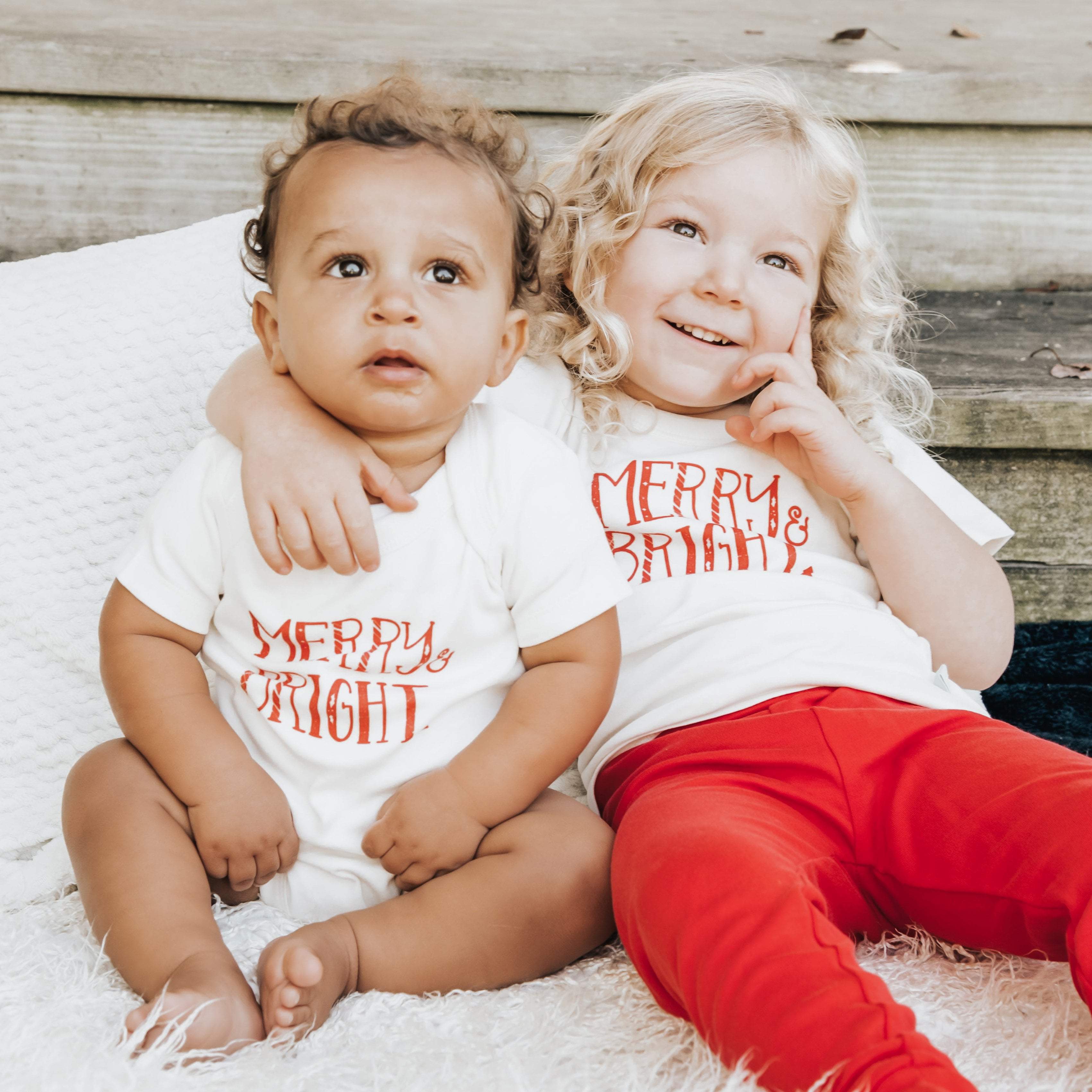 graphic tee | merry & bright