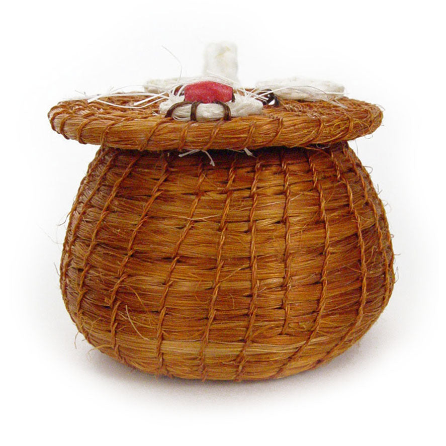 Toothy Mouse Lidded Basket 4